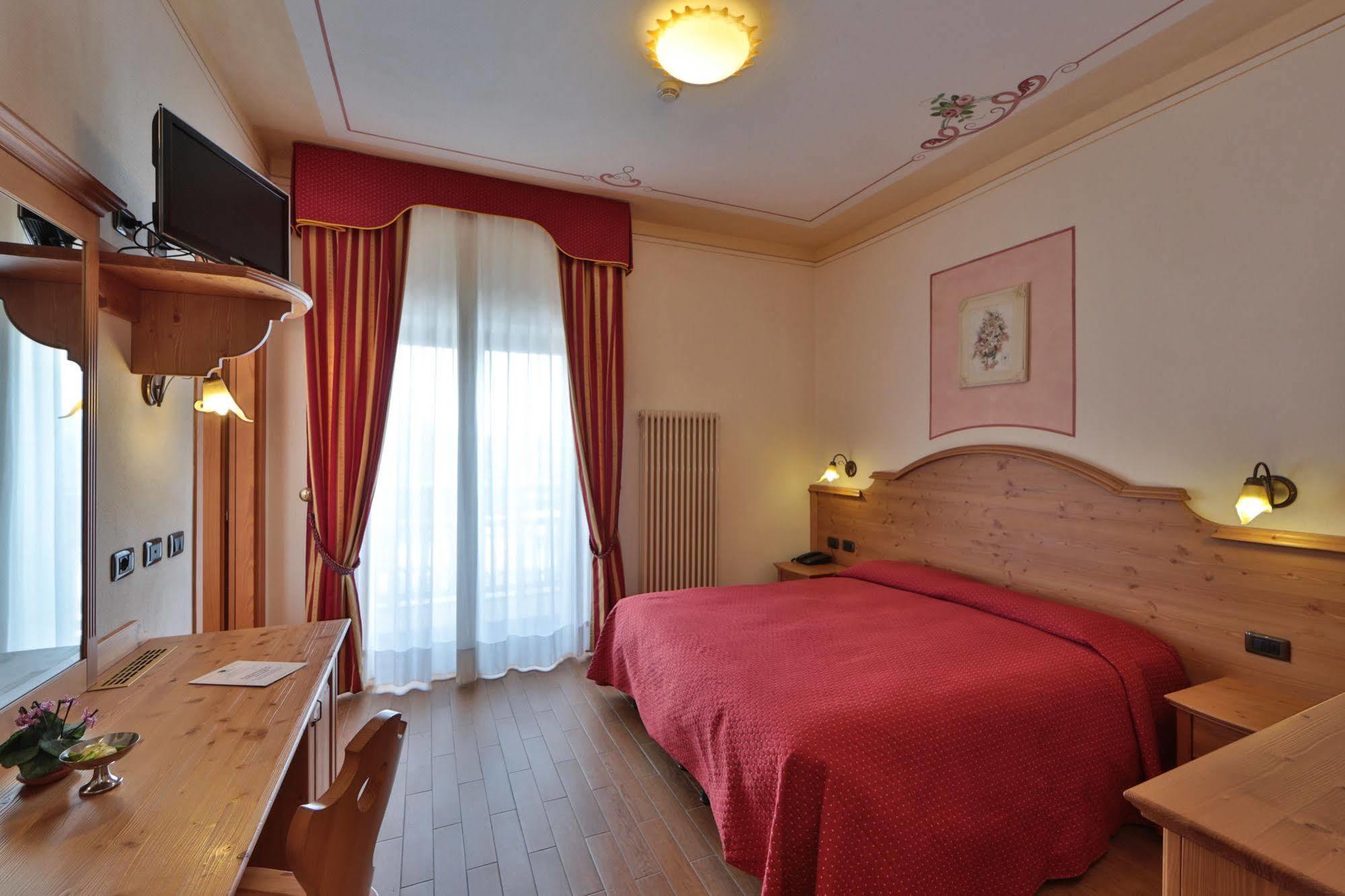 Hotel Fai Fai della Paganella Eksteriør bilde